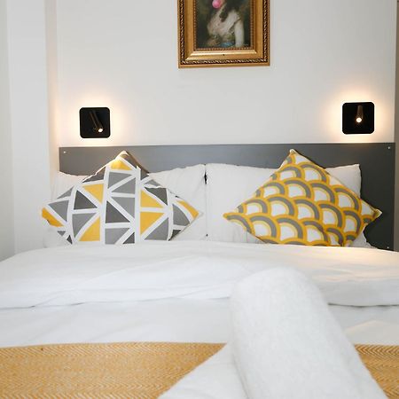New Luxury Apartments In Central London Next To Shops, Cafes, Bars & Metro Esterno foto