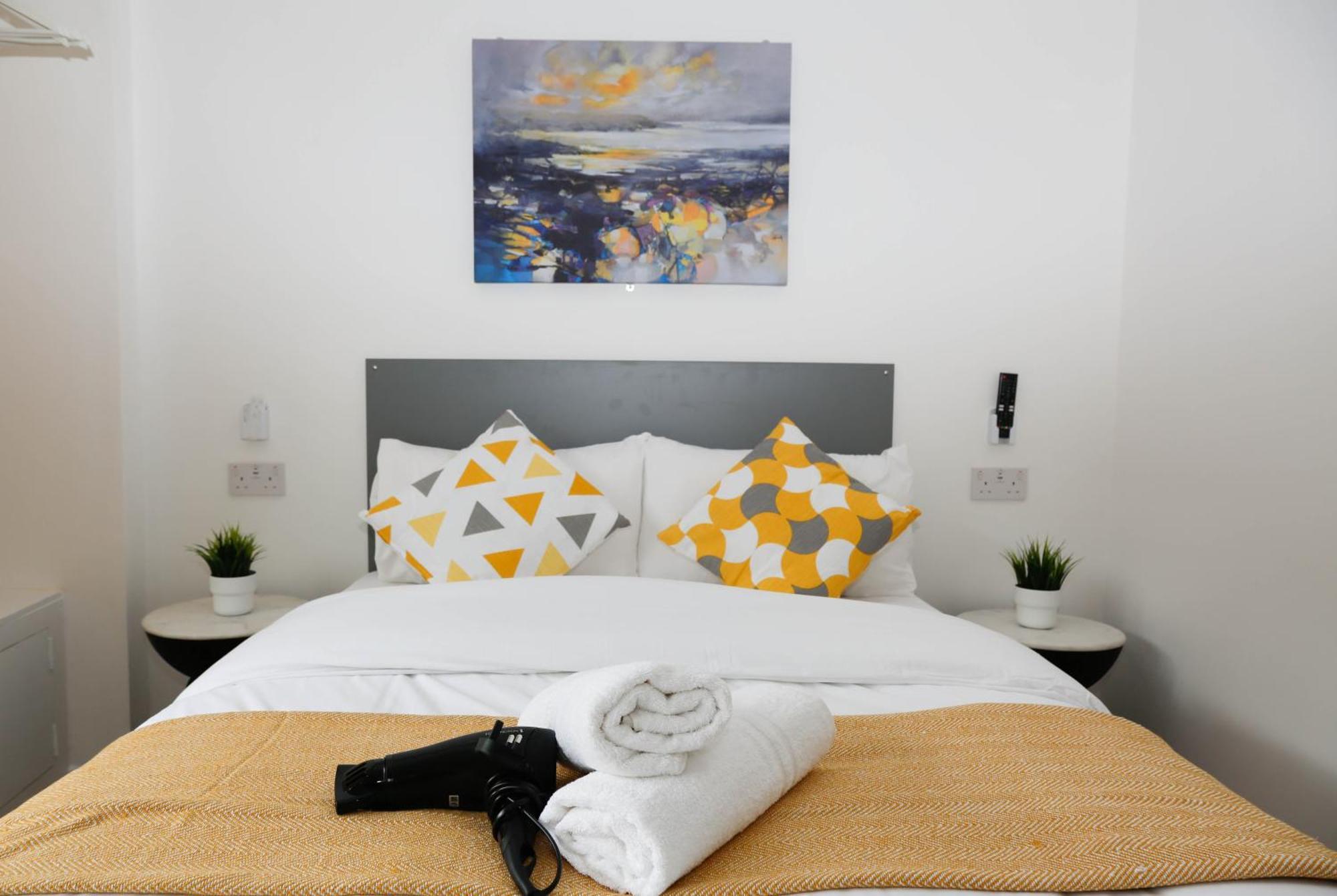 New Luxury Apartments In Central London Next To Shops, Cafes, Bars & Metro Esterno foto