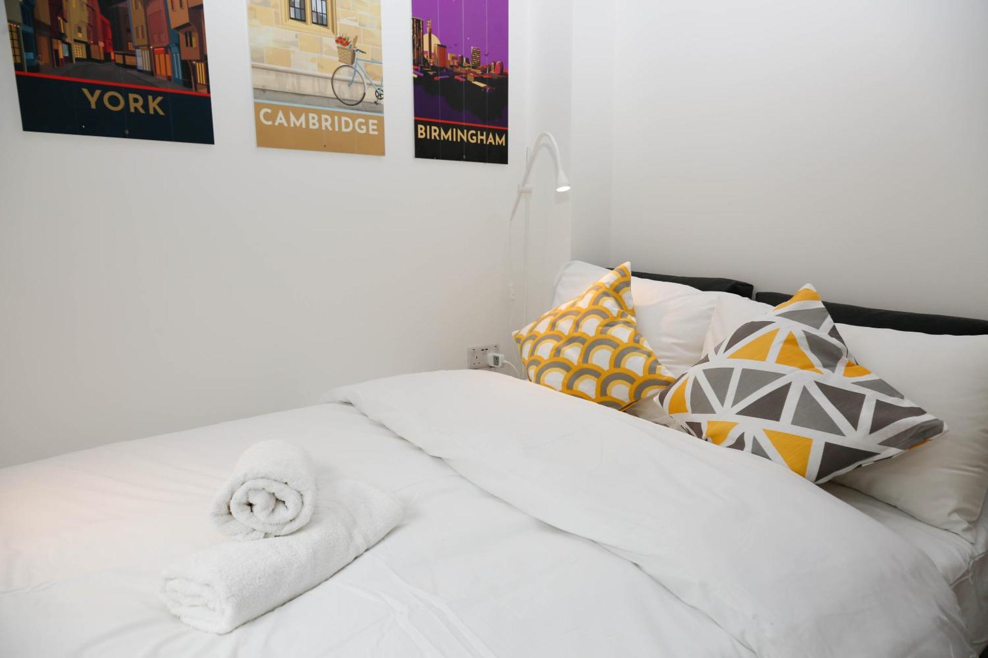 New Luxury Apartments In Central London Next To Shops, Cafes, Bars & Metro Esterno foto