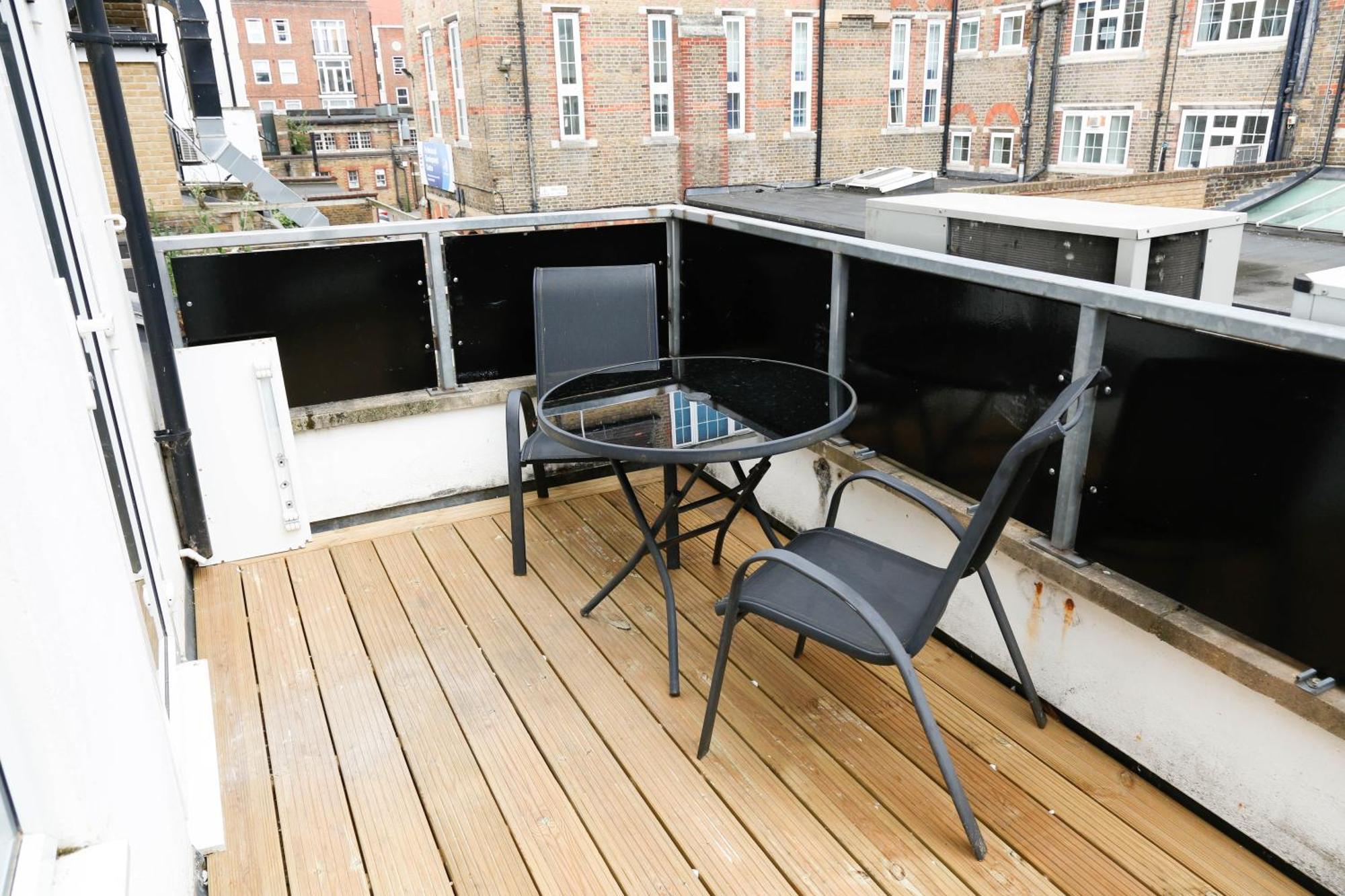 New Luxury Apartments In Central London Next To Shops, Cafes, Bars & Metro Esterno foto