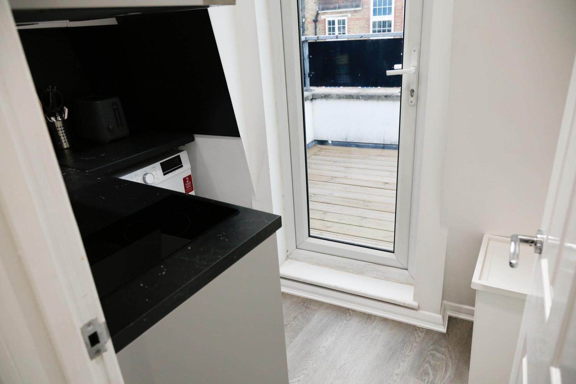 New Luxury Apartments In Central London Next To Shops, Cafes, Bars & Metro Esterno foto