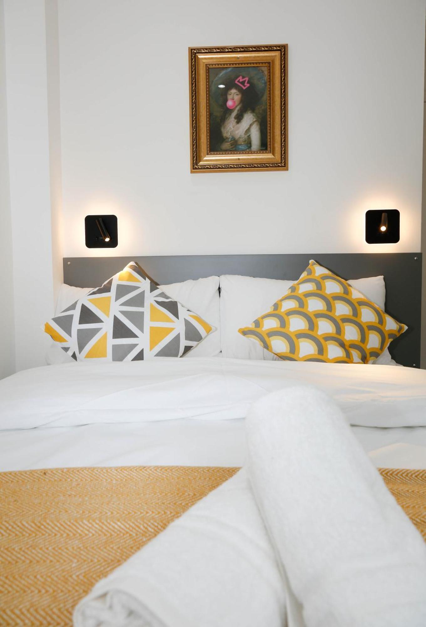 New Luxury Apartments In Central London Next To Shops, Cafes, Bars & Metro Esterno foto